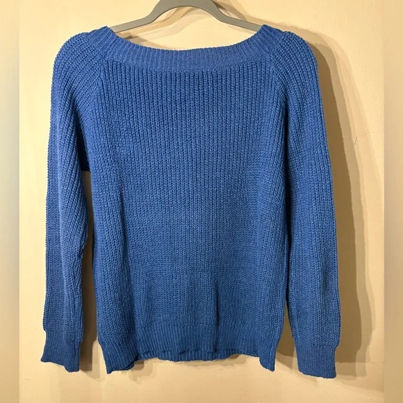 Blue Winter Crochet Sweater size Large. - Picture 3 of 6